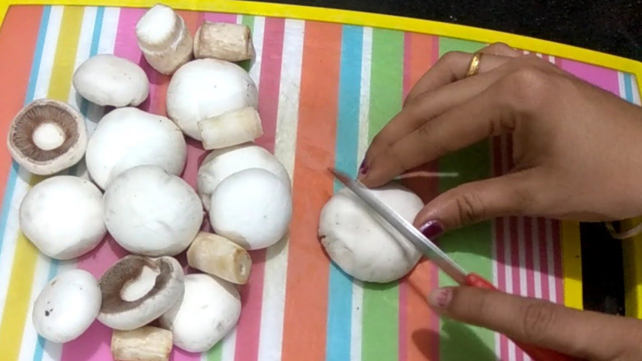 Gills of button mushroom are edible.
