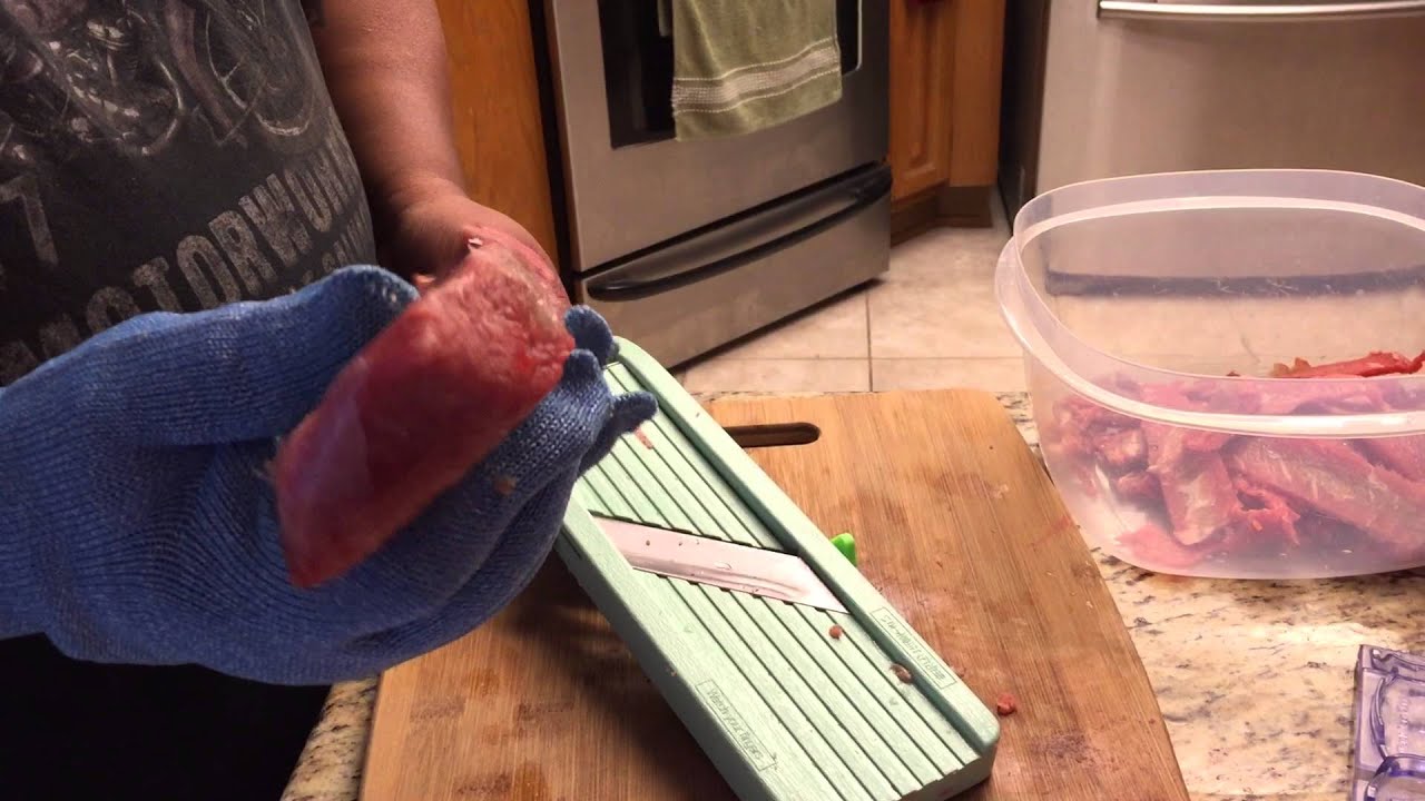 Most of us love ham, but some of us don’t enjoy slicing it into thin slices.
