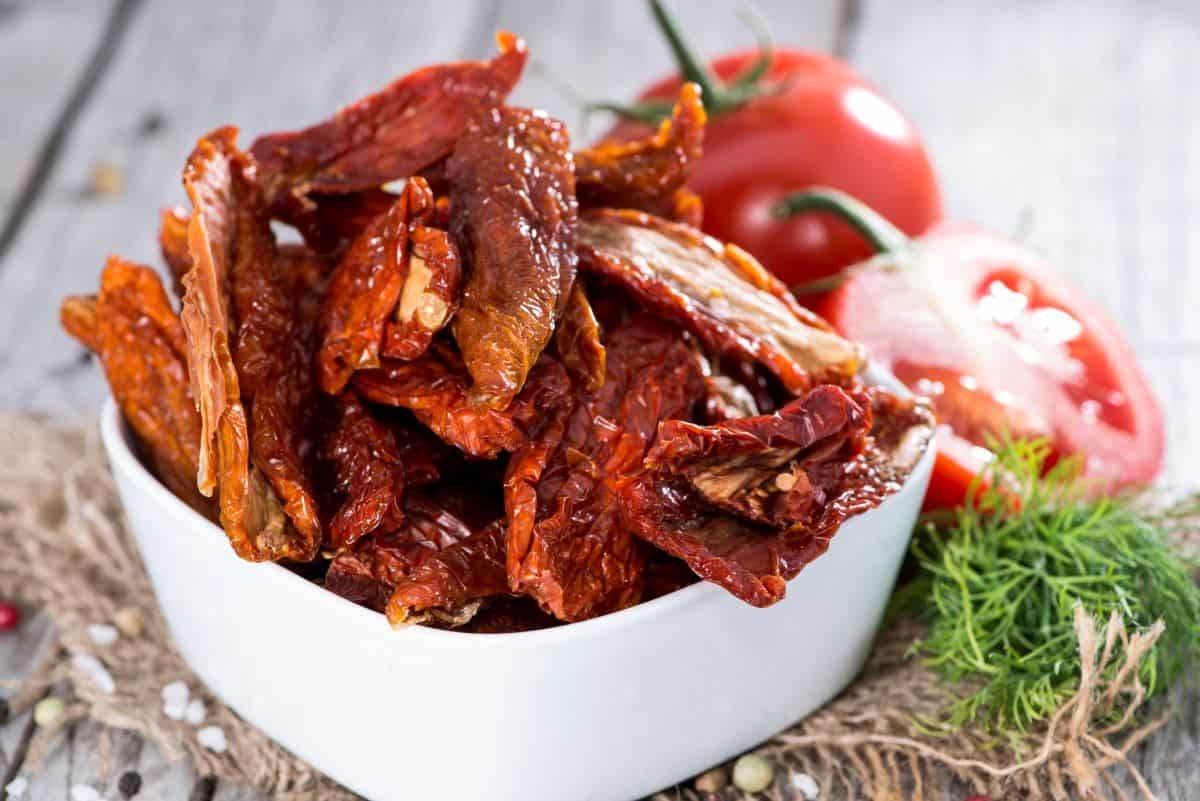 What are some good alternatives to sun dried tomatoes?